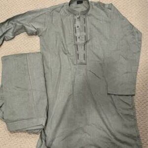 Gently used super soft light green Kurta and shalwar set
